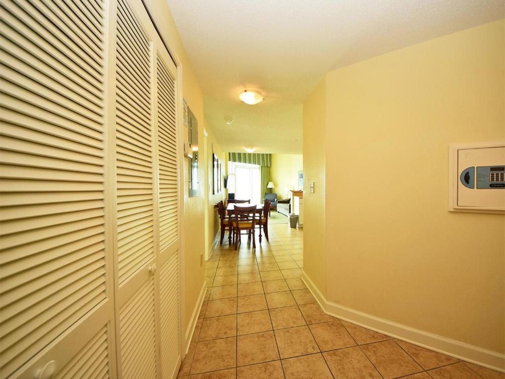 2 Bedroom 2 Bath Oceanfront Condo with 1 King, 2 Queens and 1 Sleeper Sofa - T20  interior